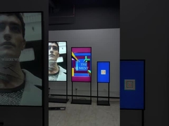 43 inç yüksek parlaklıklı pencereye bakan ekran