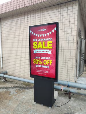 49 inç 3500nits Dış LCD Ekran IP66 Su geçirmez